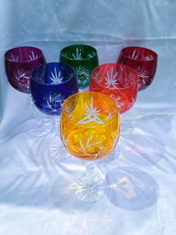 Colored wine glasses 280...