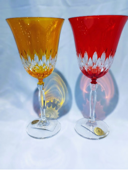 Cut colored wine glasses, 2...